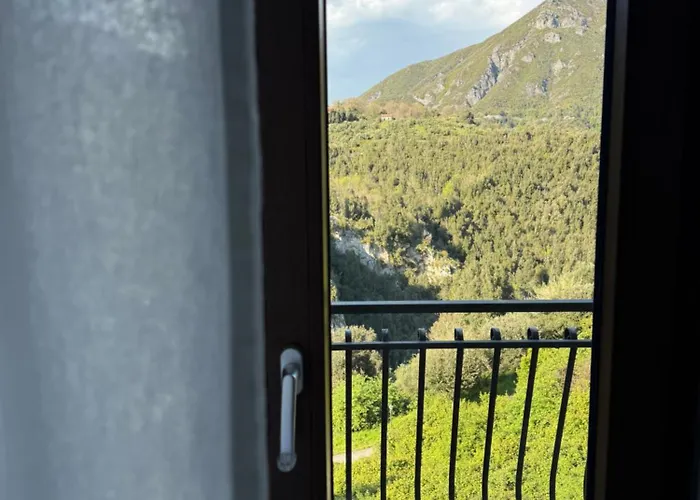 Alojamento de Acomodação e Pequeno-almoço Da Salvador Papasidero